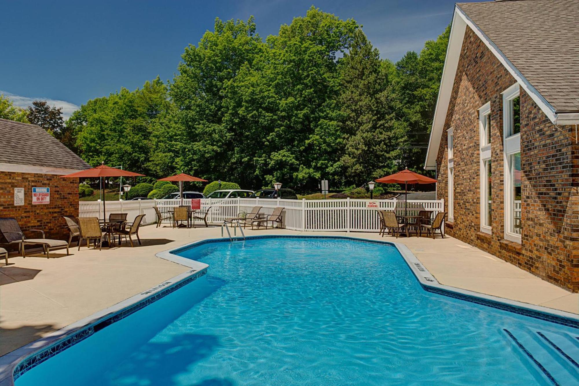 Residence Inn Hartford Уиндзър Екстериор снимка